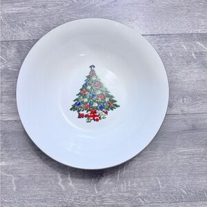 Trisa Fine China Christmas‎ Collection Large Serving Bowl 9.25"